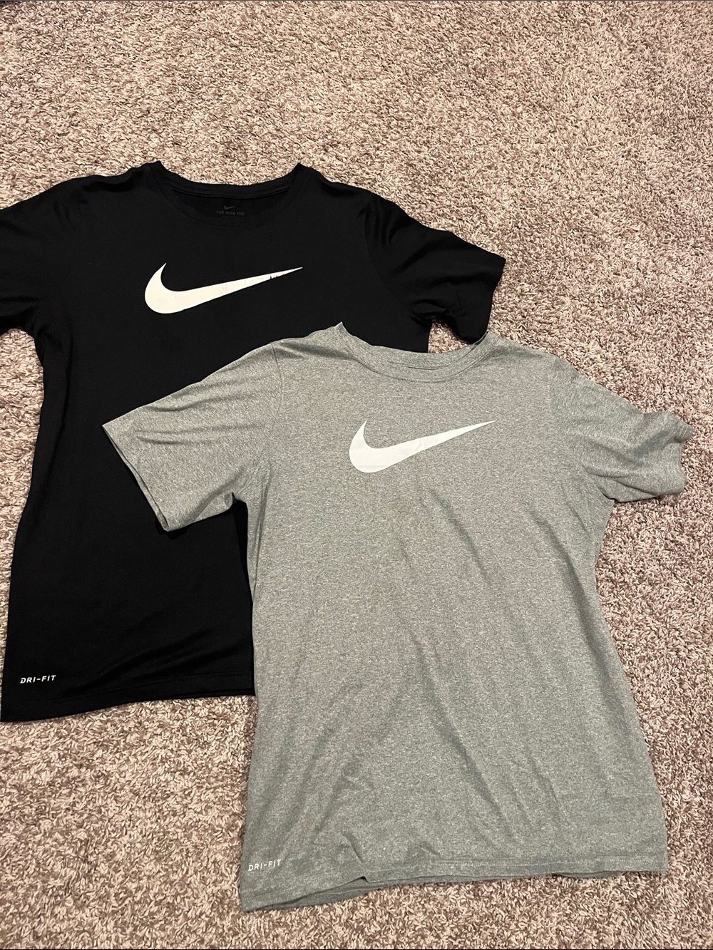 Nike Kids Short Sleeve Tee Duo in Black & Gray with White Swoosh